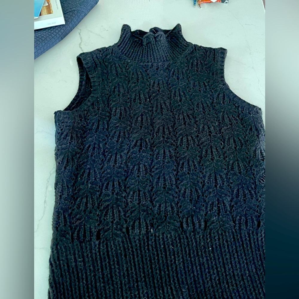 Ann Taylor Merino wool M sweater